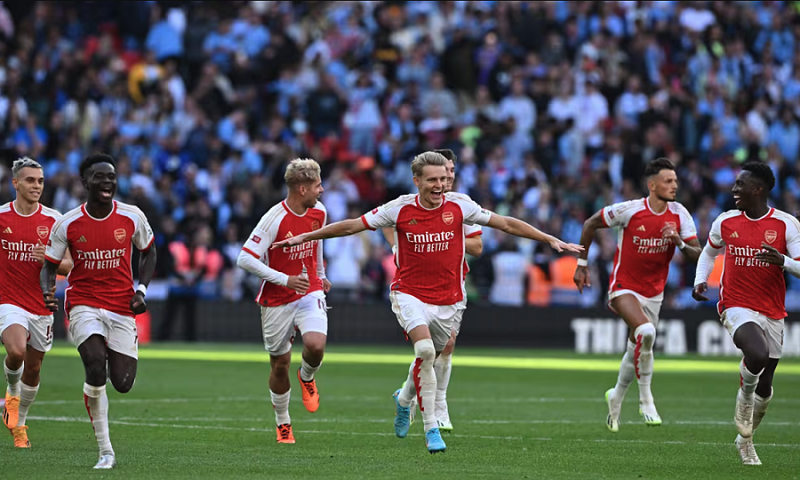 Hai vũ khí bí mật của Arsenal trước thềm đấu Man City: ‘Họng pháo sẽ khai hỏa để lên ngôi đầu bảng