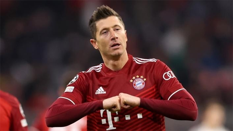 robert-lewandowski-93-ban