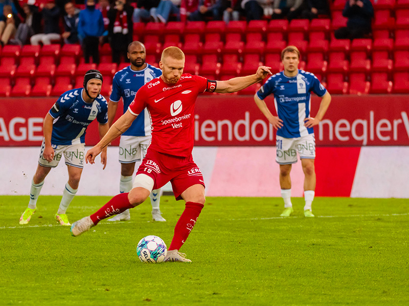 Nhận định soi kèo Sarpsborg vs Brann lúc 23h00 ngày 20/7/2024