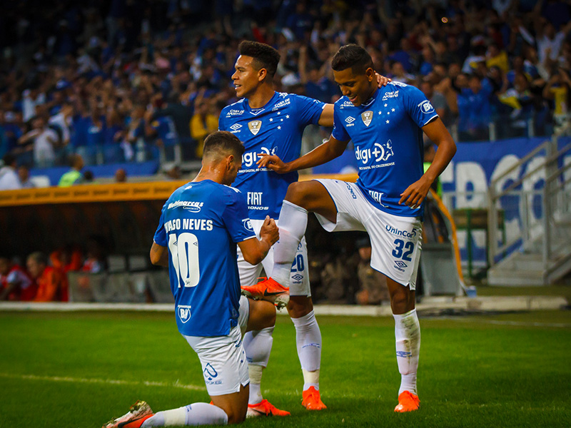 Nhận định soi kèo Vitoria vs Cruzeiro lúc 6h00 ngày 20/8/2024